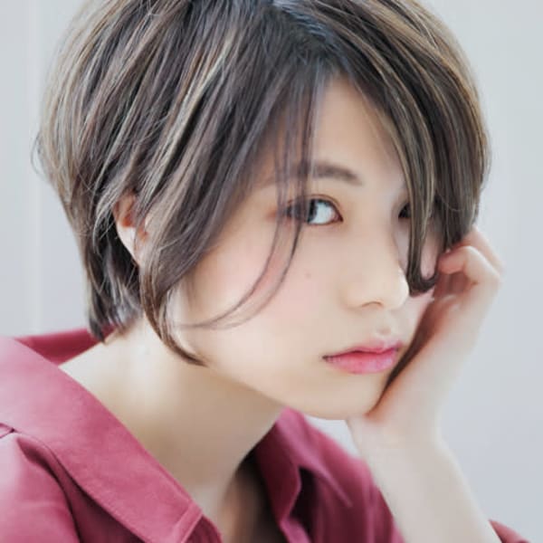 大人カッコいい前下がりグラデーション