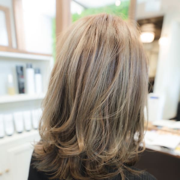 ★ヘビーウェイトでも動くミディアムレイヤースタイル★