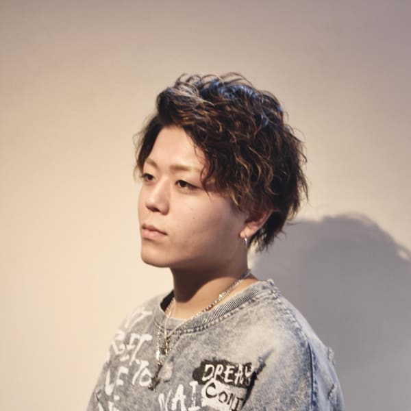 エアリーパーマアップバングスタイル|Men's Hair SPICE 鍋島