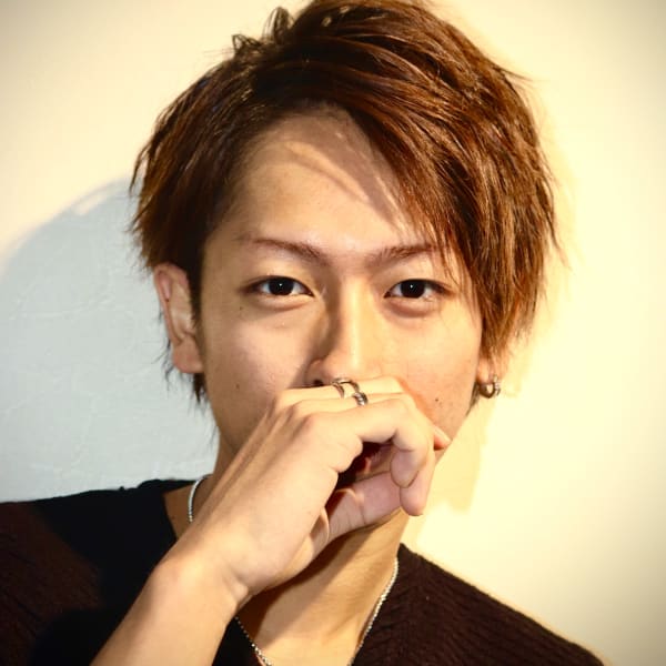 アップバングショート