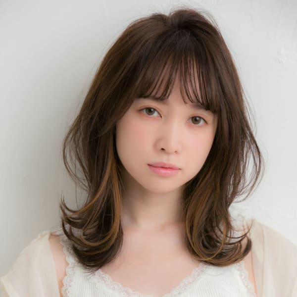 外ハネニュアンスくびれレイヤー