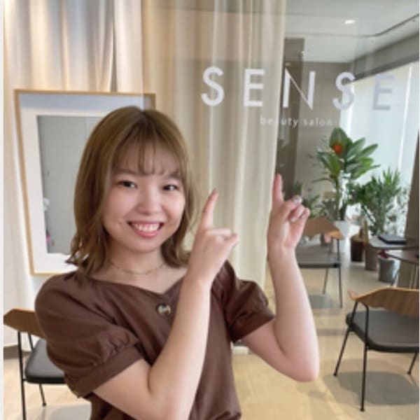 SENSE beauty salon【センス　ビューティサロン】のスタッフ紹介。富岡 佑麻