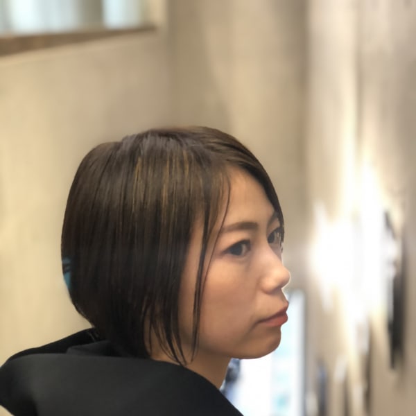 お手入れ簡単ショートボブ