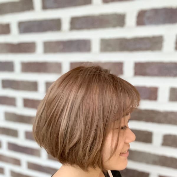 シアーウエットボブ　透明感カラー