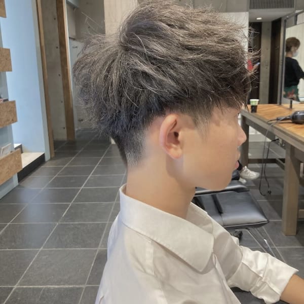 ツーブロック刈り上げミニマッシュ