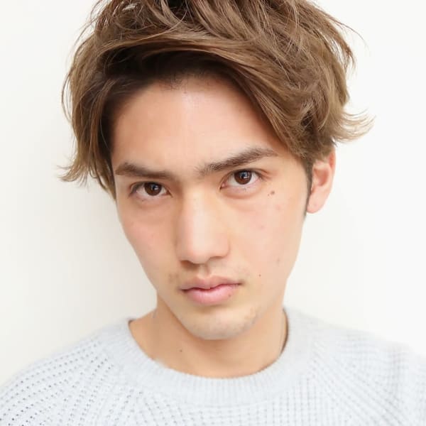 髪色で遊ぶメンズショート