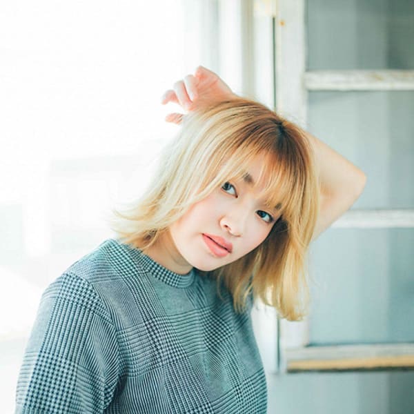 伸ばしかけハイトーンボブ