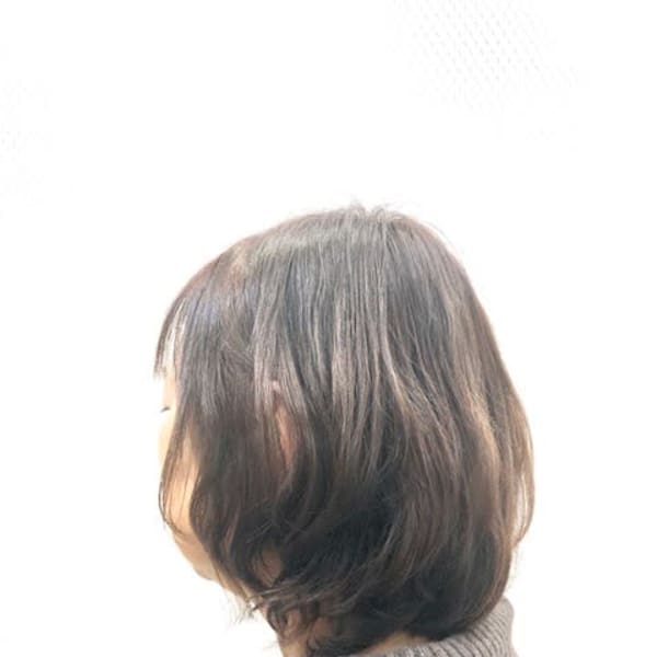 暖色系/艶カラー/小顔/レイヤ/ミディアム/30代40代