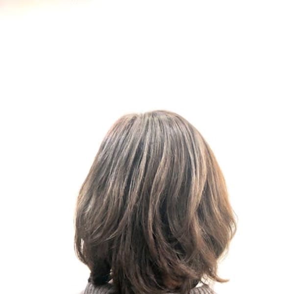 暖色系/艶カラー/小顔/レイヤー/ミディアム/30代40代