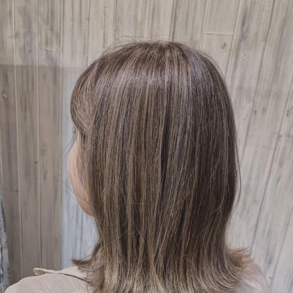 外はねバレイヤージュソフトグレージュ☆|Rinne甲東園 【リンネ】