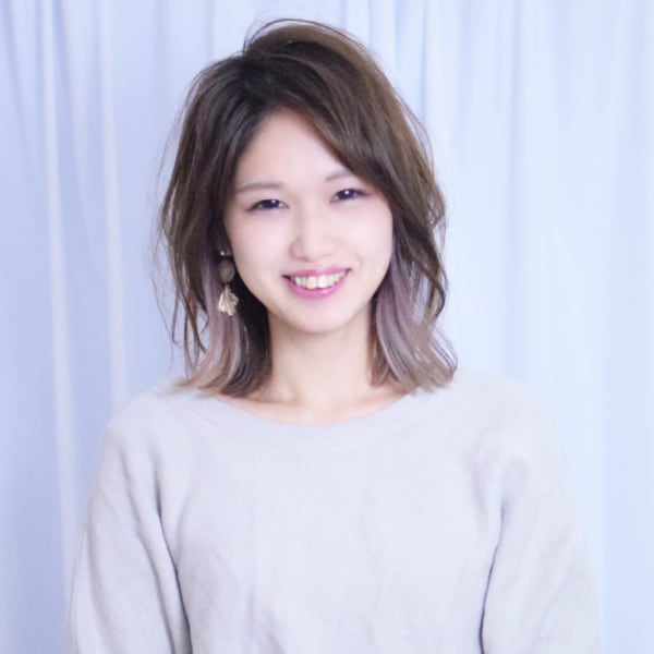 井上 みなみ Hair Salon Atelier Ecru ヘアー サロン アトリエ エクリュ のスタッフ 美容院 美容室を予約するなら楽天ビューティ