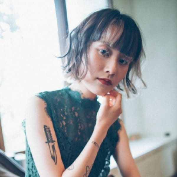 艶っぽインナーカラー