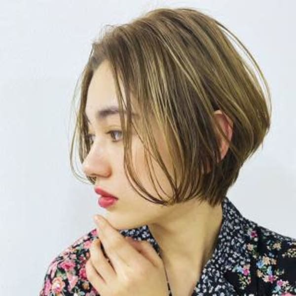 外国人風大人セクシーショートボブ