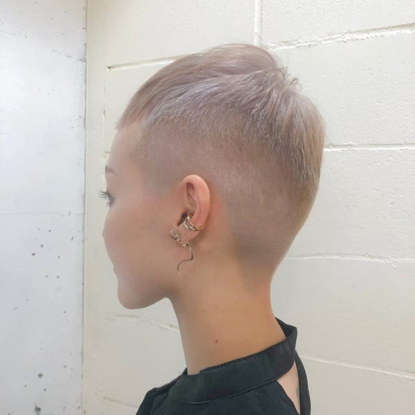 ホワイトアッシュ×刈り上げ