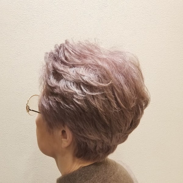 さりげなくラベンダーグレイヘア