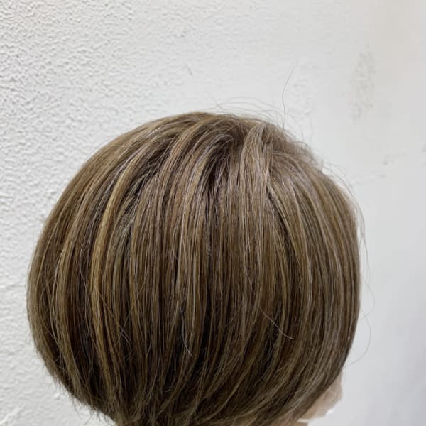 グレーヘアだからこそ!白髪をオシャレにカラーして楽しみましょ