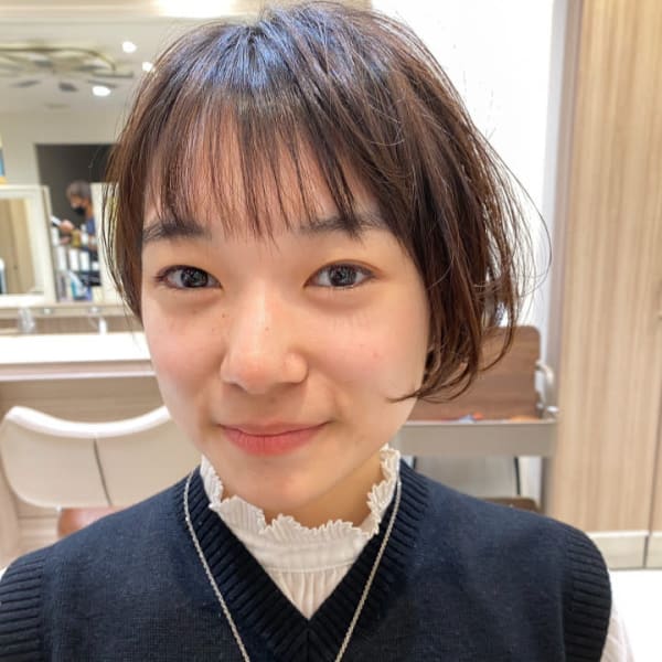 薄め前髪のショートボブ【Ash元住吉店ヘアスタイル】