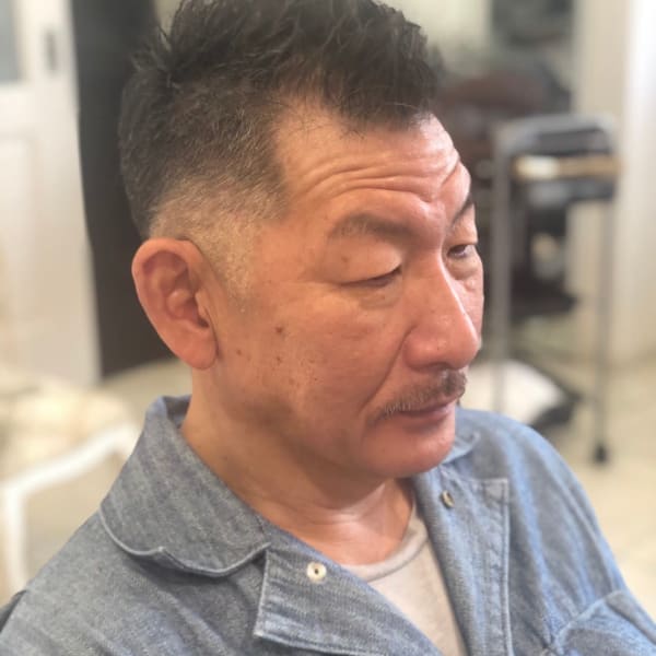 メンズのオススメ順 40代 グラデーション ベリーショートの髪型 ヘアスタイル 楽天ビューティ