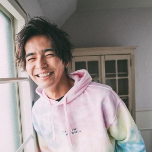 無造作アップバング