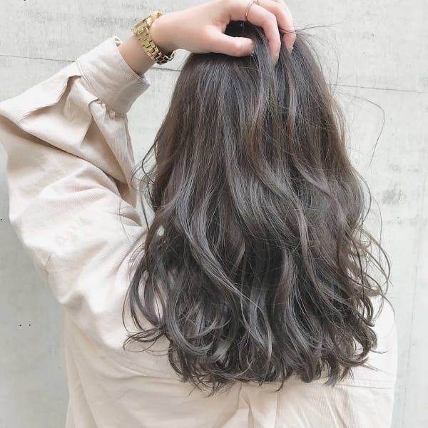 パールグレージュ