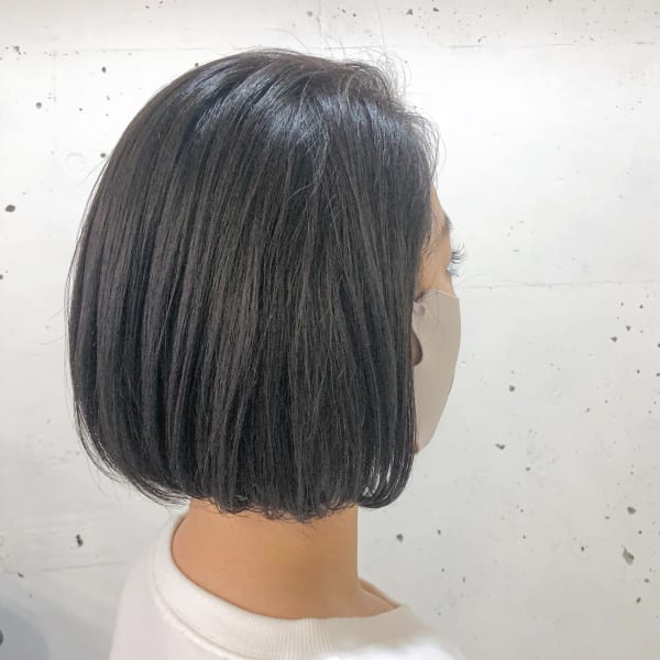 アッシュグレージュ