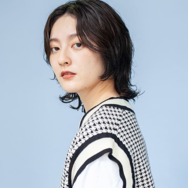 オススメ順 パーマ ウルフ 黒髪の髪型 ヘアスタイル 楽天ビューティ オススメ順 パーマ ウルフ 黒髪の髪型 ヘアスタイル 楽天ビューティ