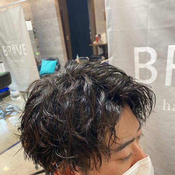 メンズツイストスパイラルパーマスタイル