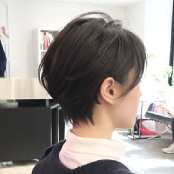 黒髪/ショート/小顔/長め前髪