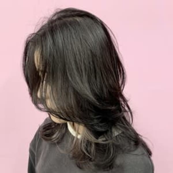 レイヤーカット/インナーカラー/ウルフ/イヤリングカラー