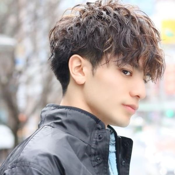 アップバングスパイキーショート