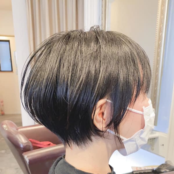 黒髪でもかわいい上品なボブスタイル・40代髪型・神戸美容室