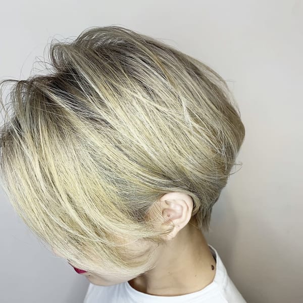 ブロンド×ハンサムショート