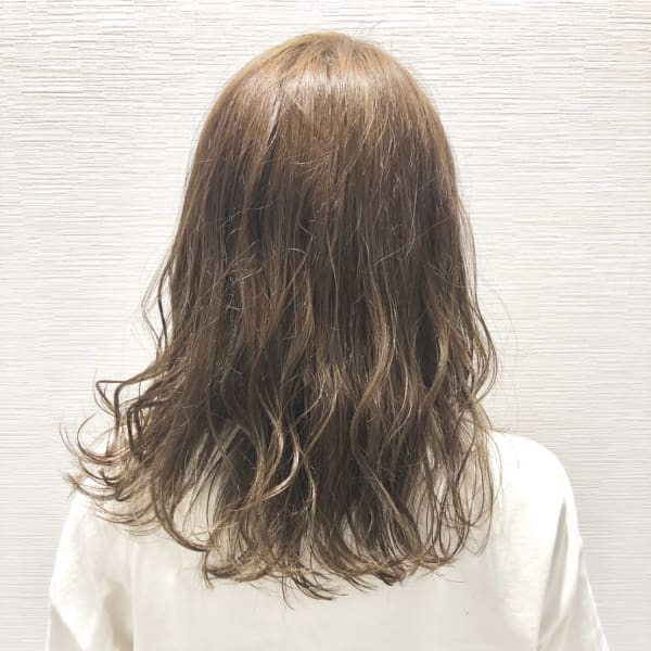 ミルキーベージュ