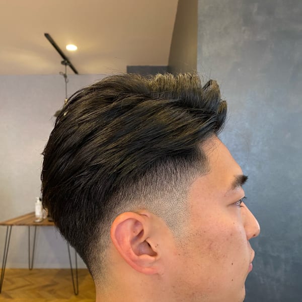 ローフェードスタイル【メンズカット】|深夜美容室&WORKS kashiwa