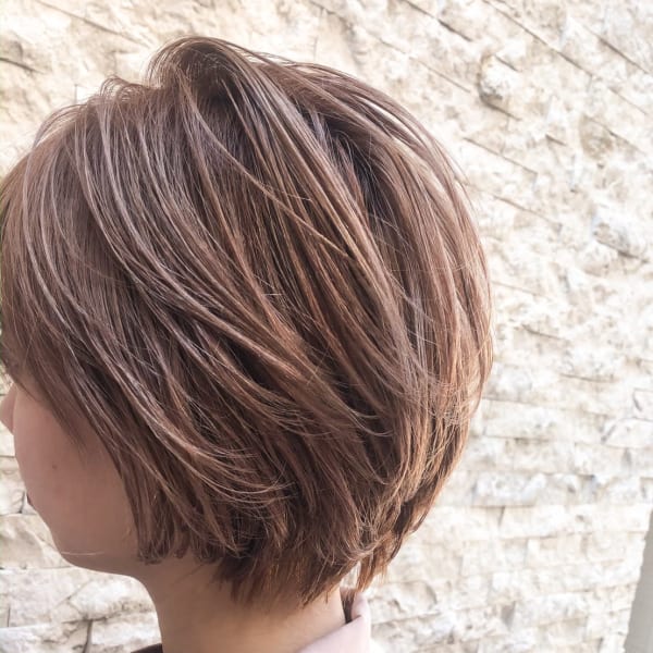 ４０代５０代大人女性に人気のボリュームショートボブ