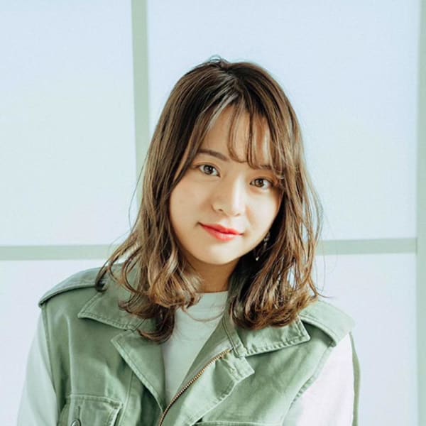 フェミニンレイヤーミディ|錦糸町 美容室 Rounds