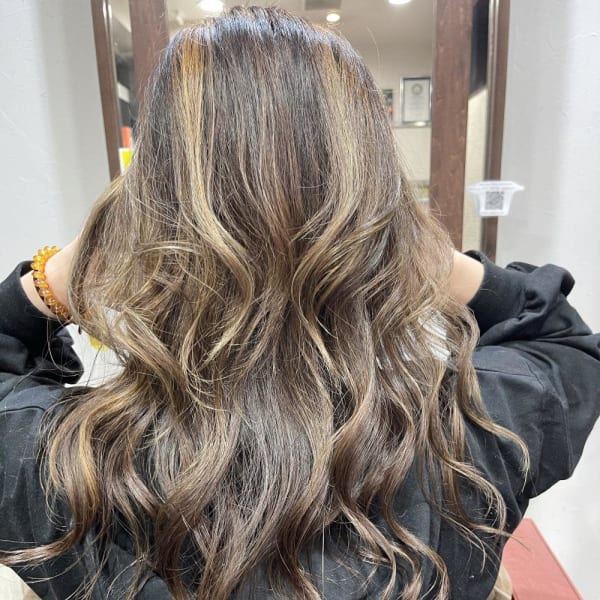 ★バレイヤージュテイストのハイライト★