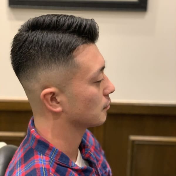 サイドパートスキンフェード