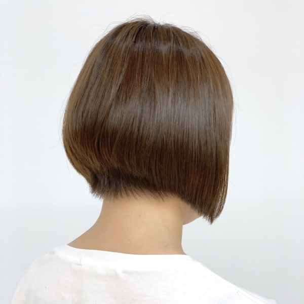 前下がりショート/ショート/小顔/ベージュブラウン/40代