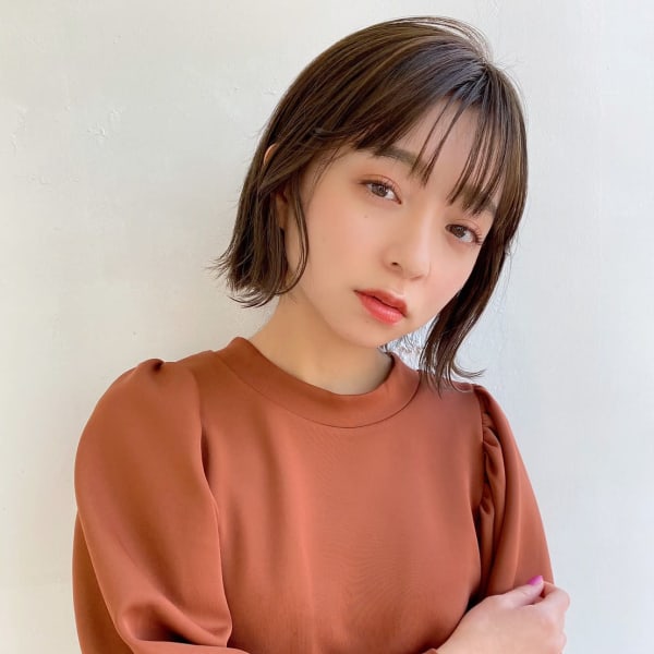 大人シースルー切りっぱなしレイヤーボブ