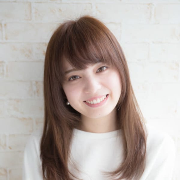 大人かわいいノームコアストレート