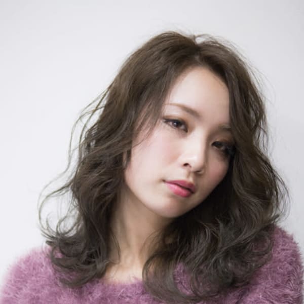 伸ばしかけ くせ毛風 重めスタイル|Aman hair-e 吉祥寺東口店 アマンヘアーイースト