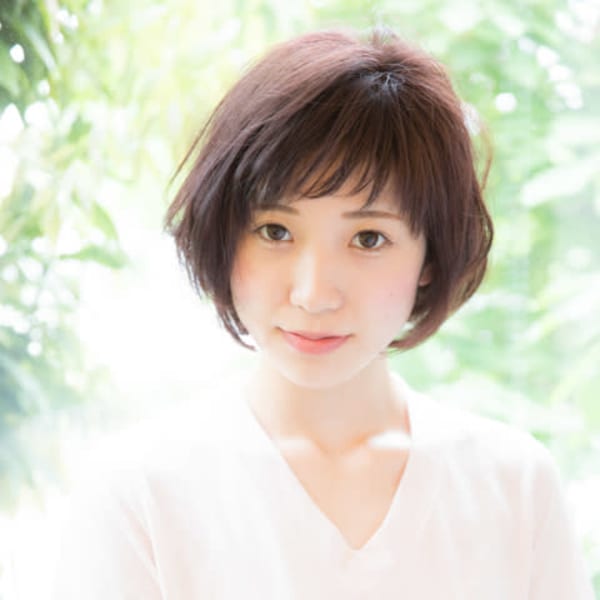 大人かわいい フェアリー 前下がりボブ