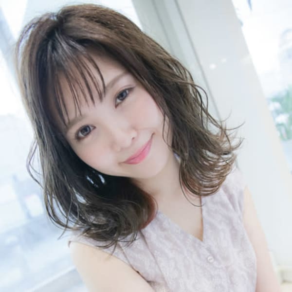 無造作 くせ毛風 セミディ ヘルシーレイヤー|Aman hair-e 吉祥寺東口店 アマンヘアーイースト