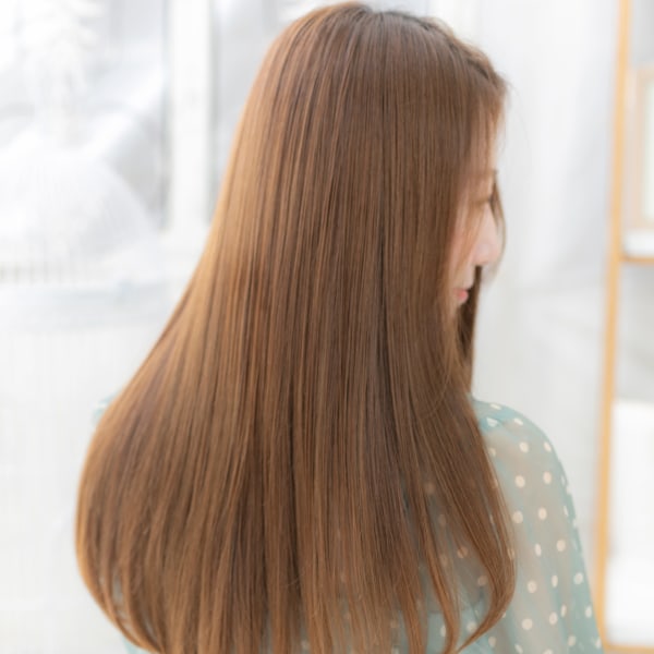 大人かわいいオリーブベージュ小顔ロング　ペールベージュ