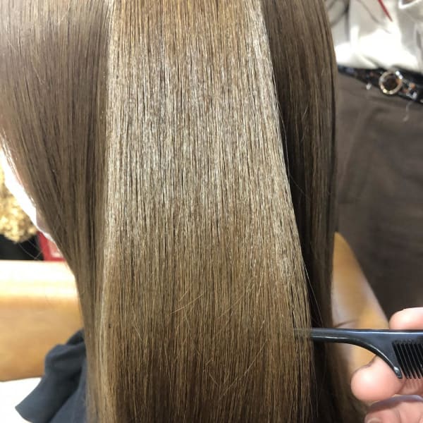 極ツヤストレート|女性専用髪質改善酸性縮毛矯正専門店LIRA