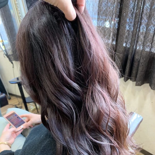 ピンクベージュカラー