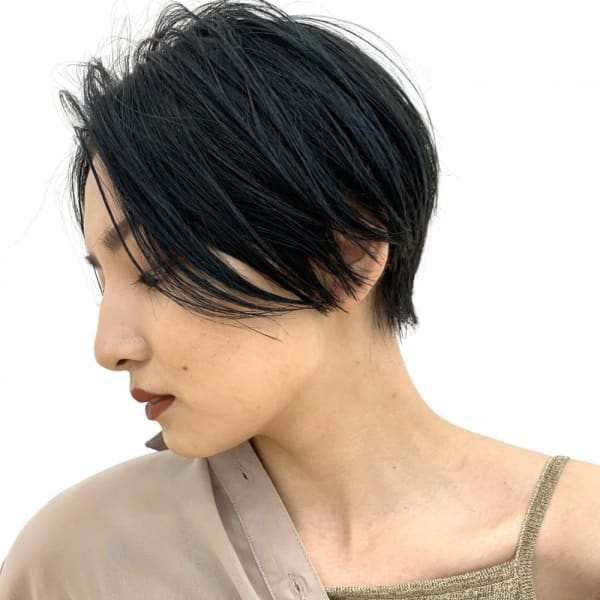 【sweep平尾】暗髪ストレートハンサムショート(豊塚)