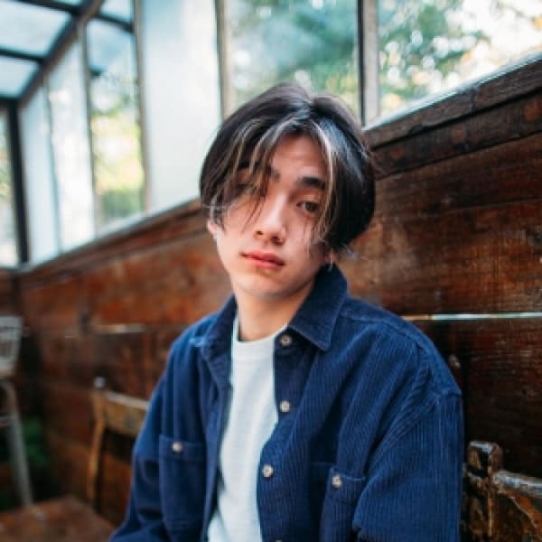 前下がりセンターパート