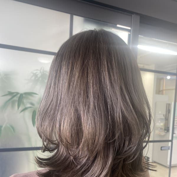 くびれレイヤーカット♪【Eleanor 自由が丘 小島】